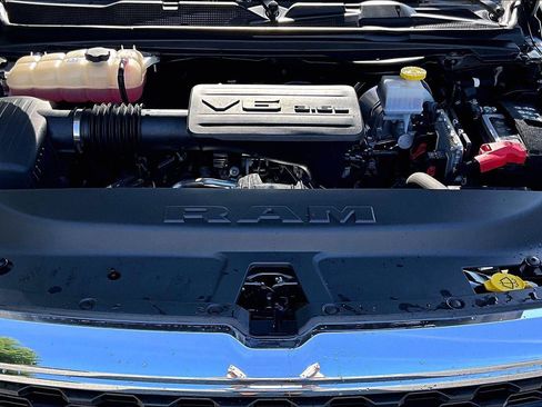 Certified 2022 RAM 1500 Big Horn AWD/4WD image 10