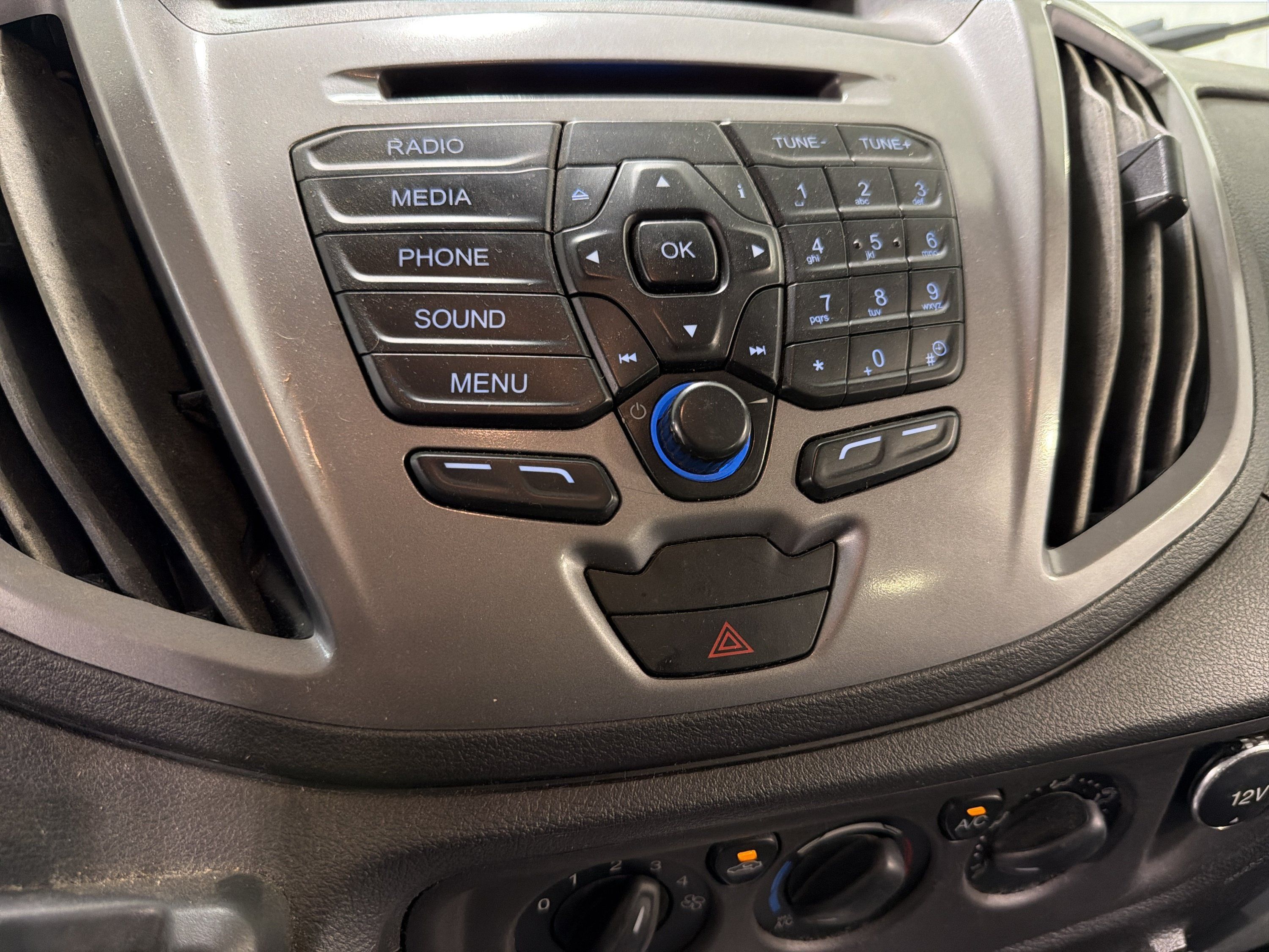 Used 2017 Ford Transit 350 XLT RWD image 19