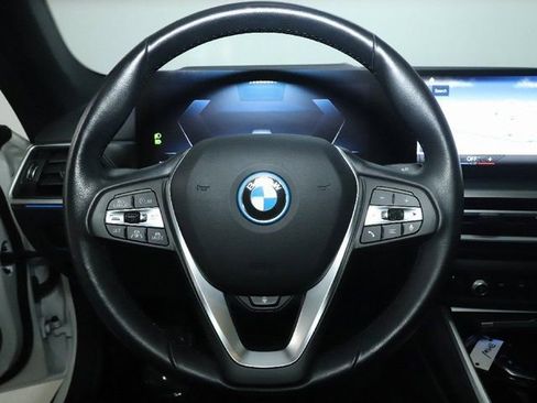 Certified 2023 BMW i4 eDrive35 image 23