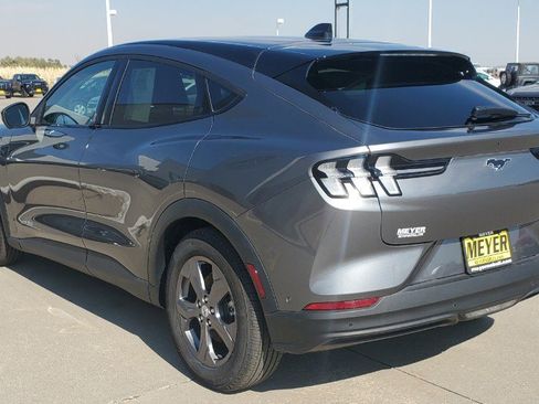 Used 2023 Ford Mustang Mach-E Select image 6