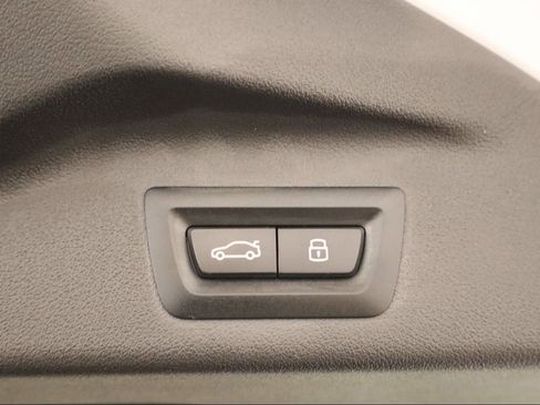 Used 2026 BMW X7 xDrive40i AWD/4WD image 25