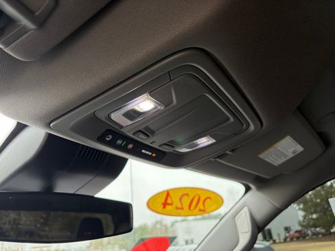 Used 2024 Chevrolet Silverado 1500 LT Trail Boss w/ Protection Package image 24