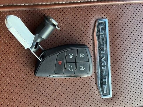 Used 2024 GMC Sierra 2500 Denali Ultimate image 59