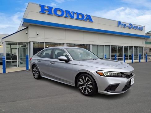 Used 2023 Honda Civic EX image 3