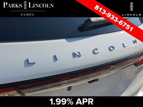 Certified 2025 Lincoln Corsair Reserve w/ Jet Appearance Package FWD image 15