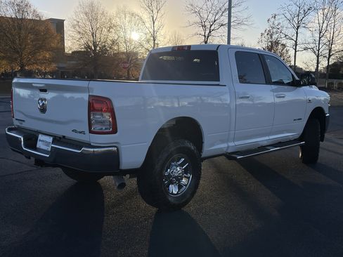 Used 2022 RAM 2500 Big Horn w/ Cold Weather Group image 9