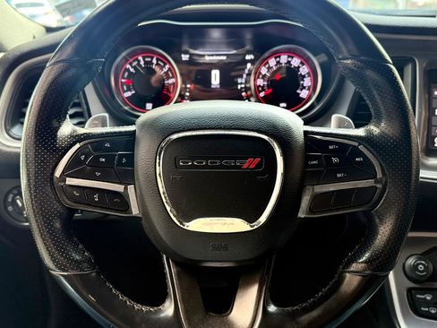 Used 2022 Dodge Challenger GT AWD/4WD image 11