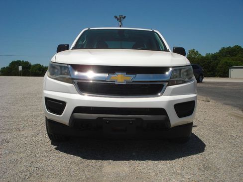 Used 2016 Chevrolet Colorado W/T w/ WT Convenience Package AWD/4WD image 3