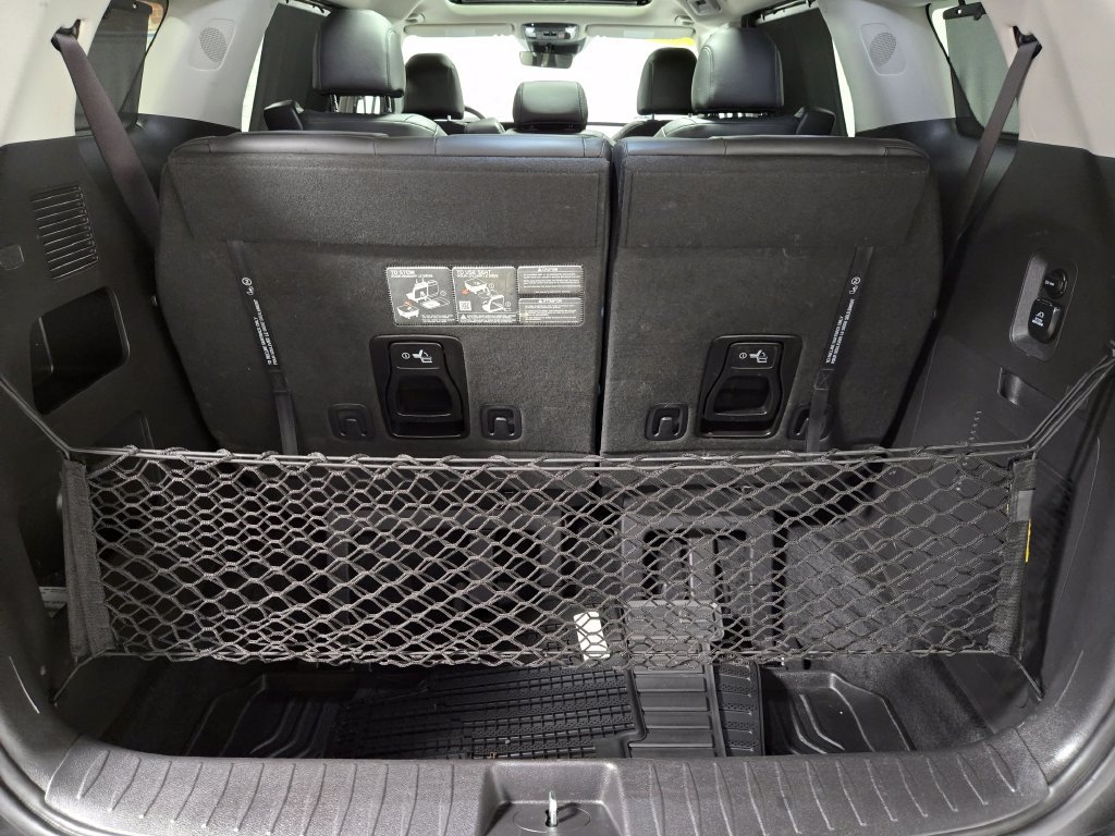 Used 2025 Kia Carnival SX FWD image 50