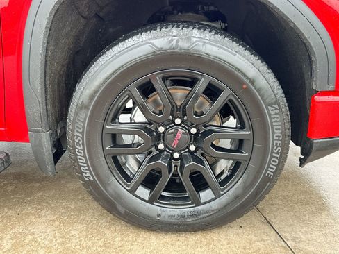 Certified 2024 GMC Sierra 1500 Elevation AWD/4WD image 10