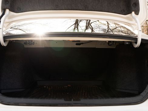 Used 2018 Honda Accord LX image 39