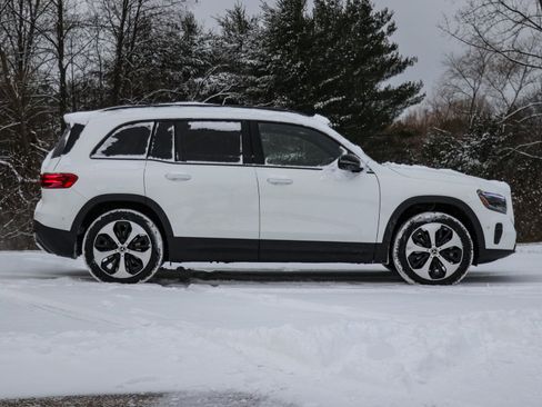 New 2026 Mercedes-Benz GLB 250 4MATIC image 3