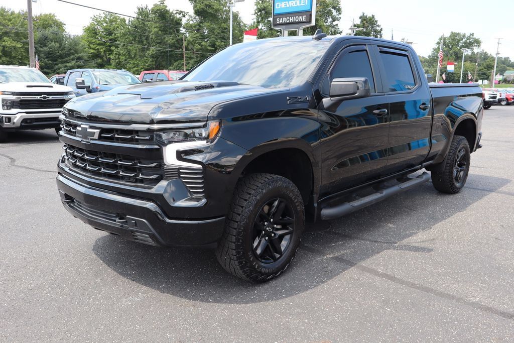 Used 2025 Chevrolet Silverado 1500 LT Trail Boss w/ Convenience Package II AWD/4WD image 27