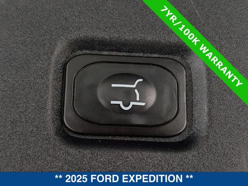 Certified 2025 Ford Expedition Platinum AWD/4WD image 16
