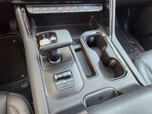 Used 2023 GMC Sierra 1500 AT4 w/ Technology Package image 17