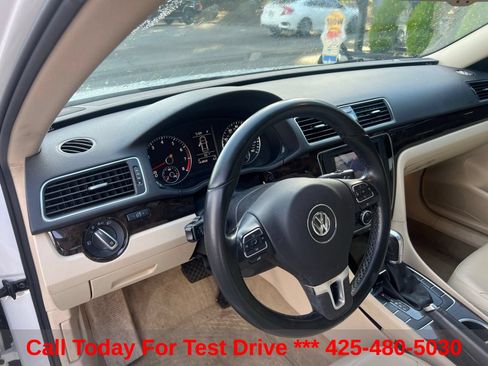 Used 2014 Volkswagen Passat 1.8T SEL Premium FWD image 13