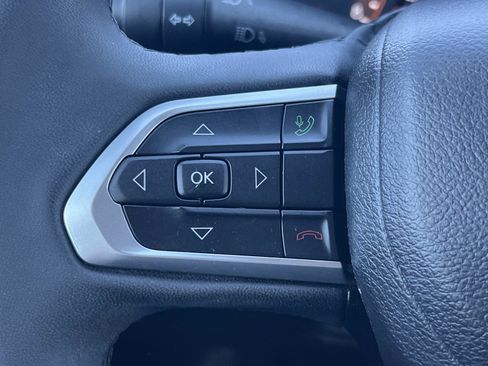 Used 2022 Jeep Compass Altitude image 9