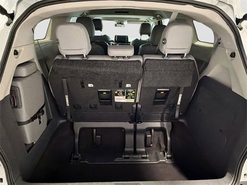 Certified 2024 Toyota Sienna XLE image 19