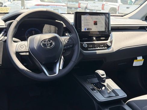 New 2026 Toyota Corolla Cross LE FWD image 30