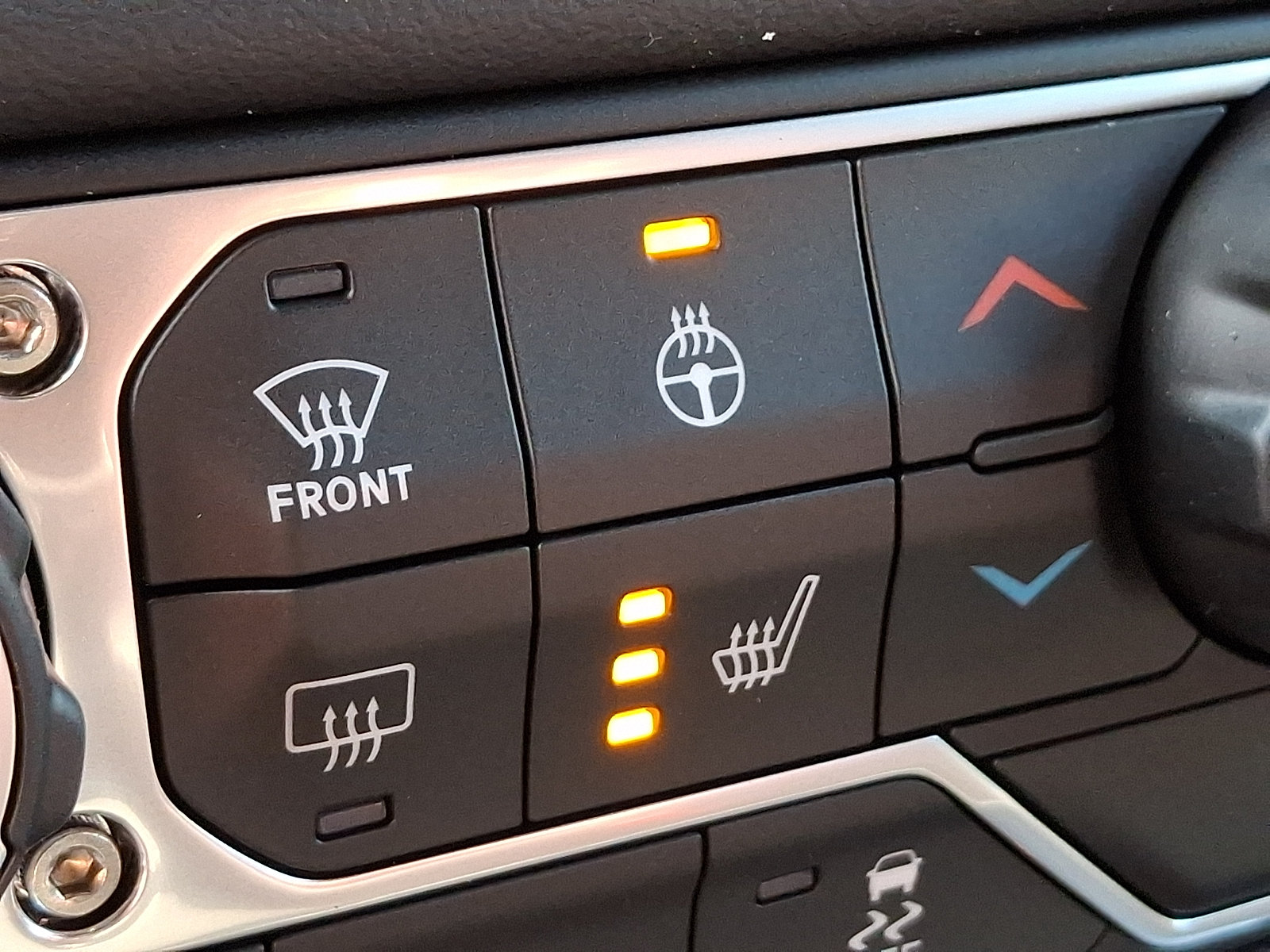 New 2027 Jeep Wrangler Unlimited Sahara AWD/4WD image 16