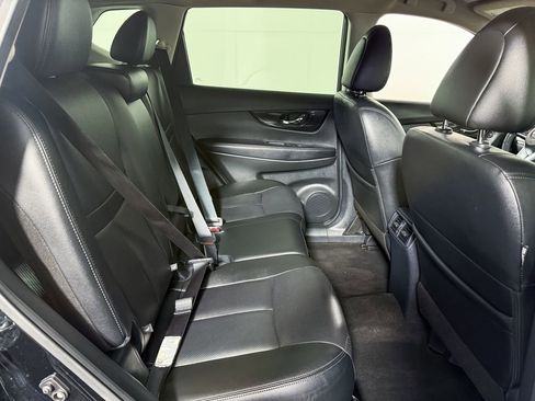 Used 2020 Nissan Rogue SL image 33