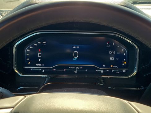 Used 2025 Chevrolet Silverado 1500 LT image 24