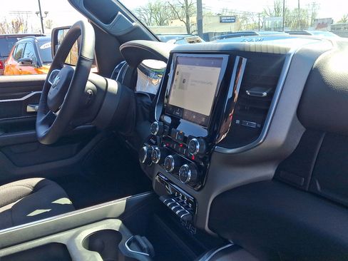 Used 2025 RAM 1500 Big Horn image 12