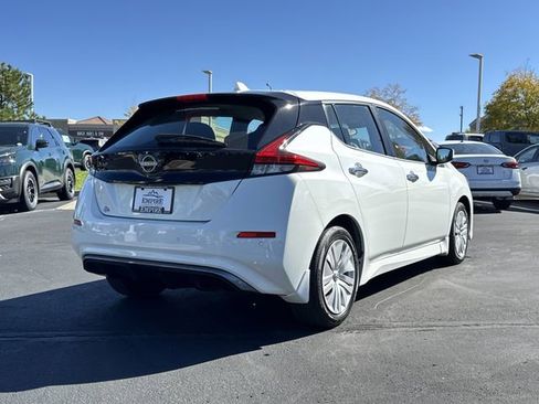 Certified 2024 Nissan Leaf S image 3