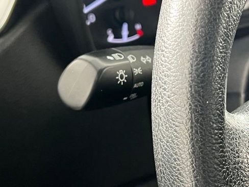 Used 2022 Toyota Corolla LE image 17