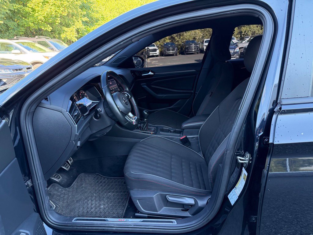 Used 2019 Volkswagen Jetta GLI FWD image 10