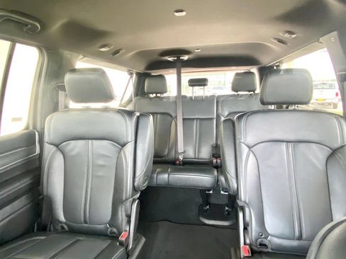 Used 2025 Jeep Wagoneer L Series II AWD/4WD image 44