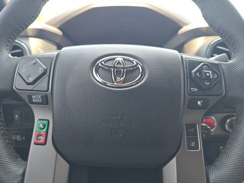 Used 2022 Toyota Tacoma TRD Off-Road w/ Technology Package AWD/4WD image 30