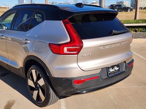 Used 2024 Volvo XC40 Recharge Plus w/ Protection Package Premier image 14