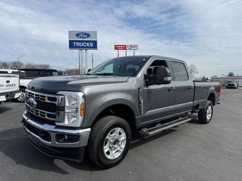 Used 2025 Ford F250 XLT AWD/4WD image 4