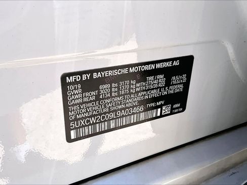 Used 2020 BMW X7 xDrive40i w/ M Sport Package AWD/4WD image 34