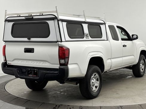 Used 2020 Toyota Tacoma SR image 7