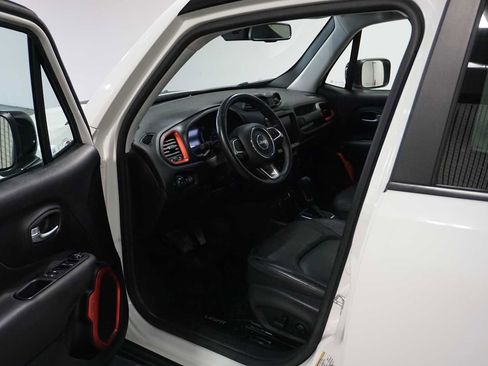 Used 2023 Jeep Renegade Trailhawk w/ Trailhawk Elite Group image 8