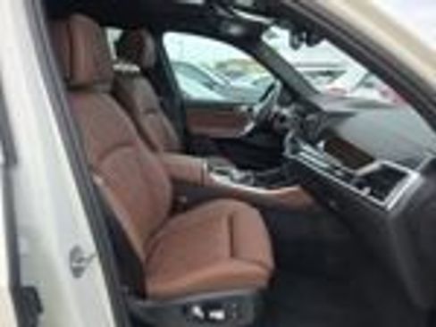 Used 2026 BMW X5 xDrive40i w/ Climate Comfort Package AWD/4WD image 15