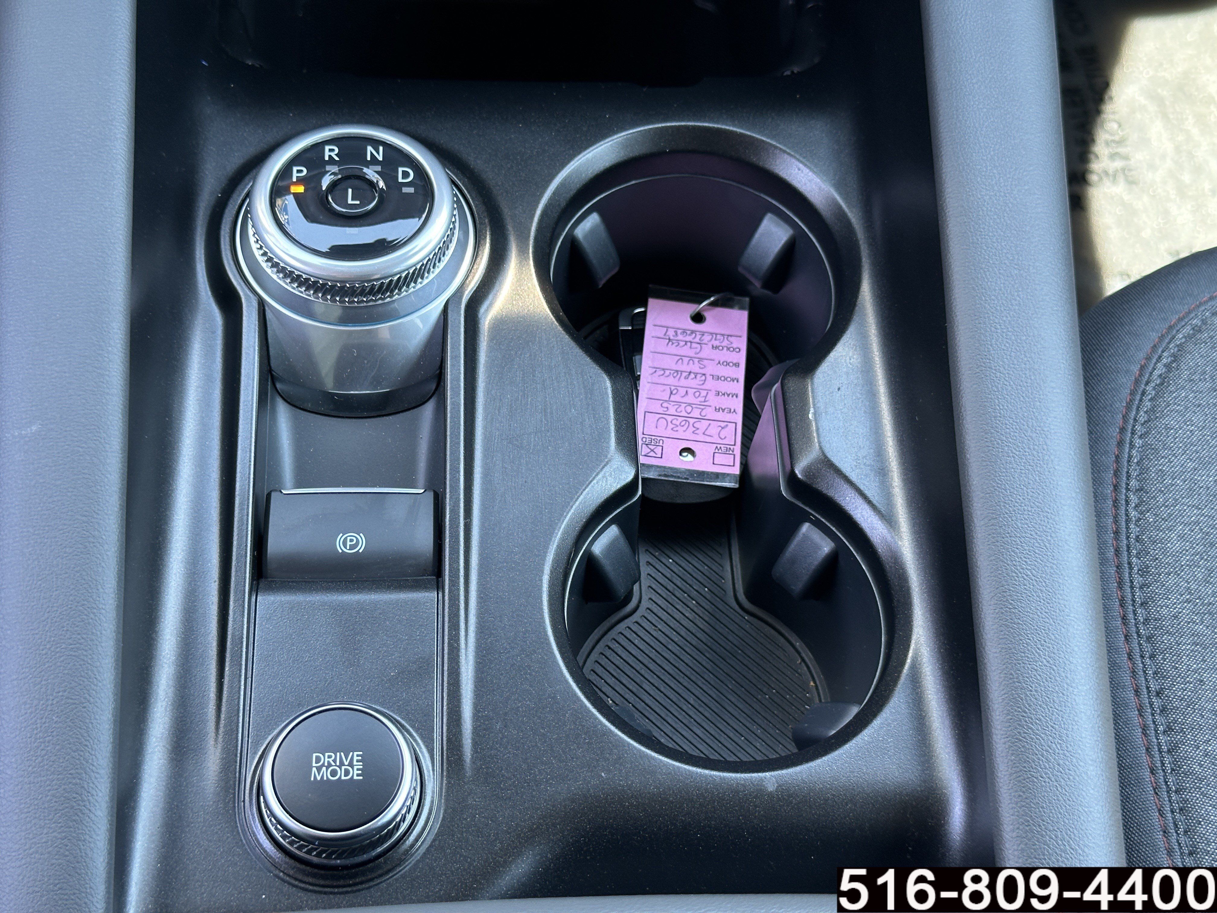 Used 2025 Ford Explorer Active AWD/4WD image 26