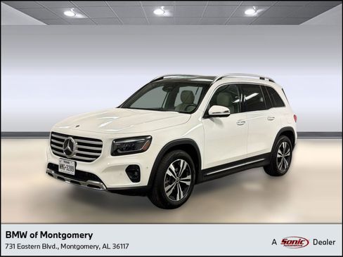 Used 2025 Mercedes-Benz GLB 250 image 1