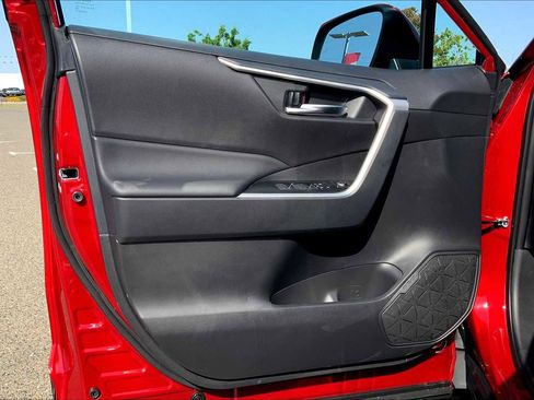 New 2025 Toyota RAV4 XLE image 10