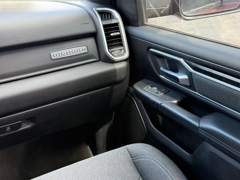 Used 2021 RAM 1500 Big Horn AWD/4WD image 11