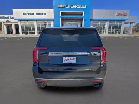 Used 2023 GMC Yukon XL Denali Ultimate image 9