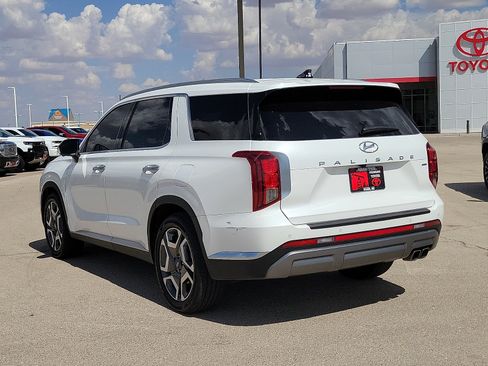Used 2023 Hyundai Palisade Limited w/ Cargo Package AWD/4WD image 3