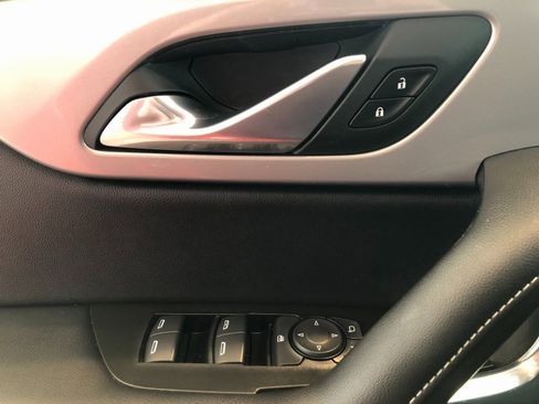 Certified 2024 Chevrolet Blazer LT w/ Convenience Package image 37