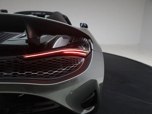 New 2026 McLaren 750S Spider image 38