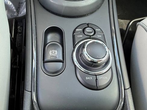 Used 2023 MINI Cooper Countryman S w/ Signature Upholstery Package FWD image 15