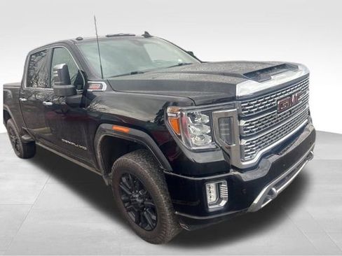 Used 2022 GMC Sierra 2500 Denali w/ Denali Black Diamond Edition image 6