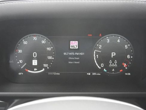 New 2026 Land Rover Defender 130 X-Dynamic SE image 11