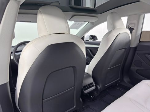 Used 2022 Tesla Model 3 image 35